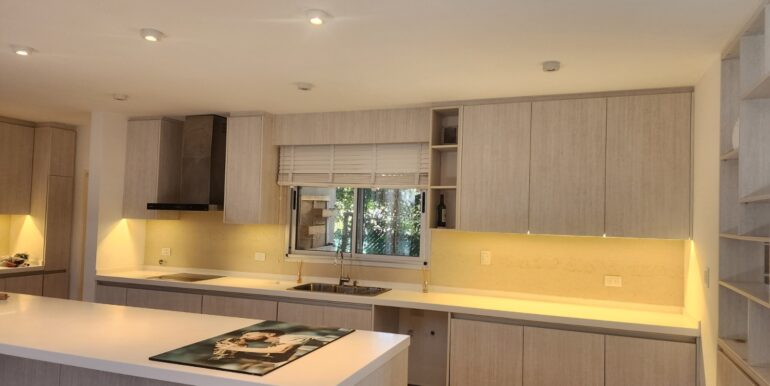 WhatsApp Image 2025-06-04 at 09.50.53