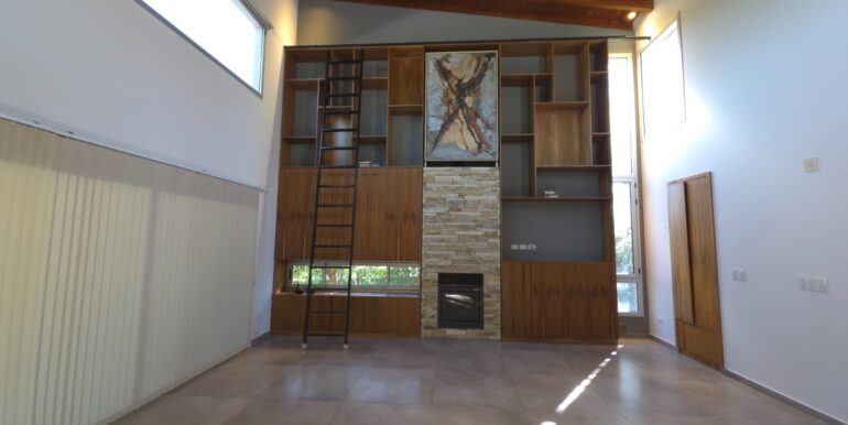 WhatsApp Image 2025-06-04 at 09.50.54 (1)