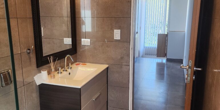 WhatsApp Image 2025-06-04 at 09.50.54 (2)