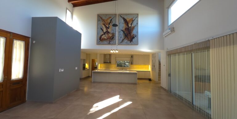 WhatsApp Image 2025-06-04 at 09.50.56 (2)