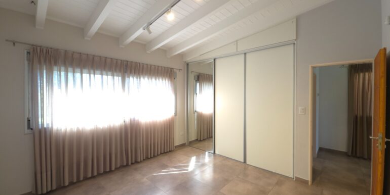 WhatsApp Image 2025-06-04 at 09.50.56