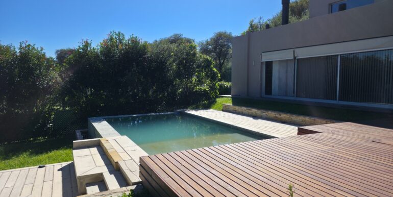 WhatsApp Image 2025-06-04 at 09.50.59 (2)