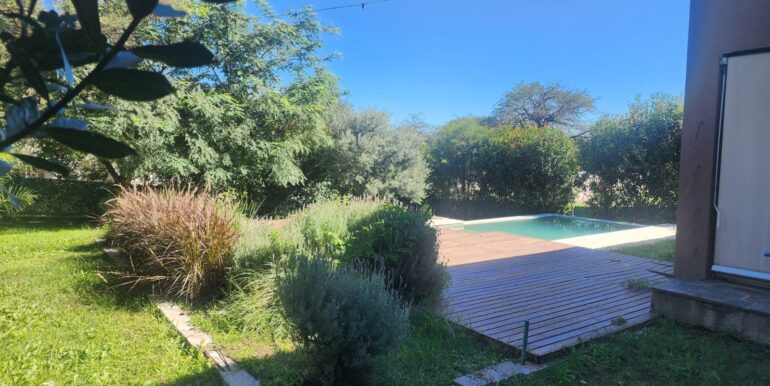 WhatsApp Image 2025-06-04 at 09.51.00