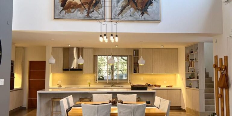 WhatsApp Image 2025-06-04 at 09.51.01 (2)