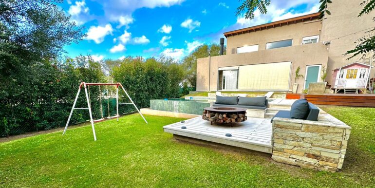 WhatsApp Image 2025-06-04 at 09.51.01 (3)