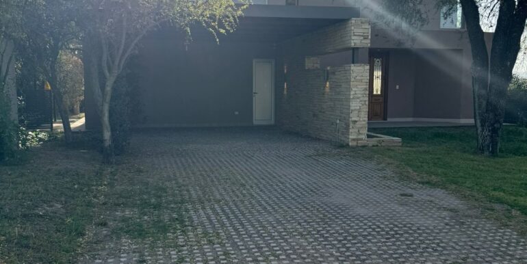 WhatsApp Image 2025-06-04 at 09.51.01