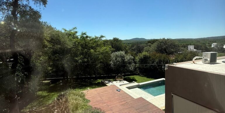 WhatsApp Image 2025-06-04 at 09.51.05 (2)